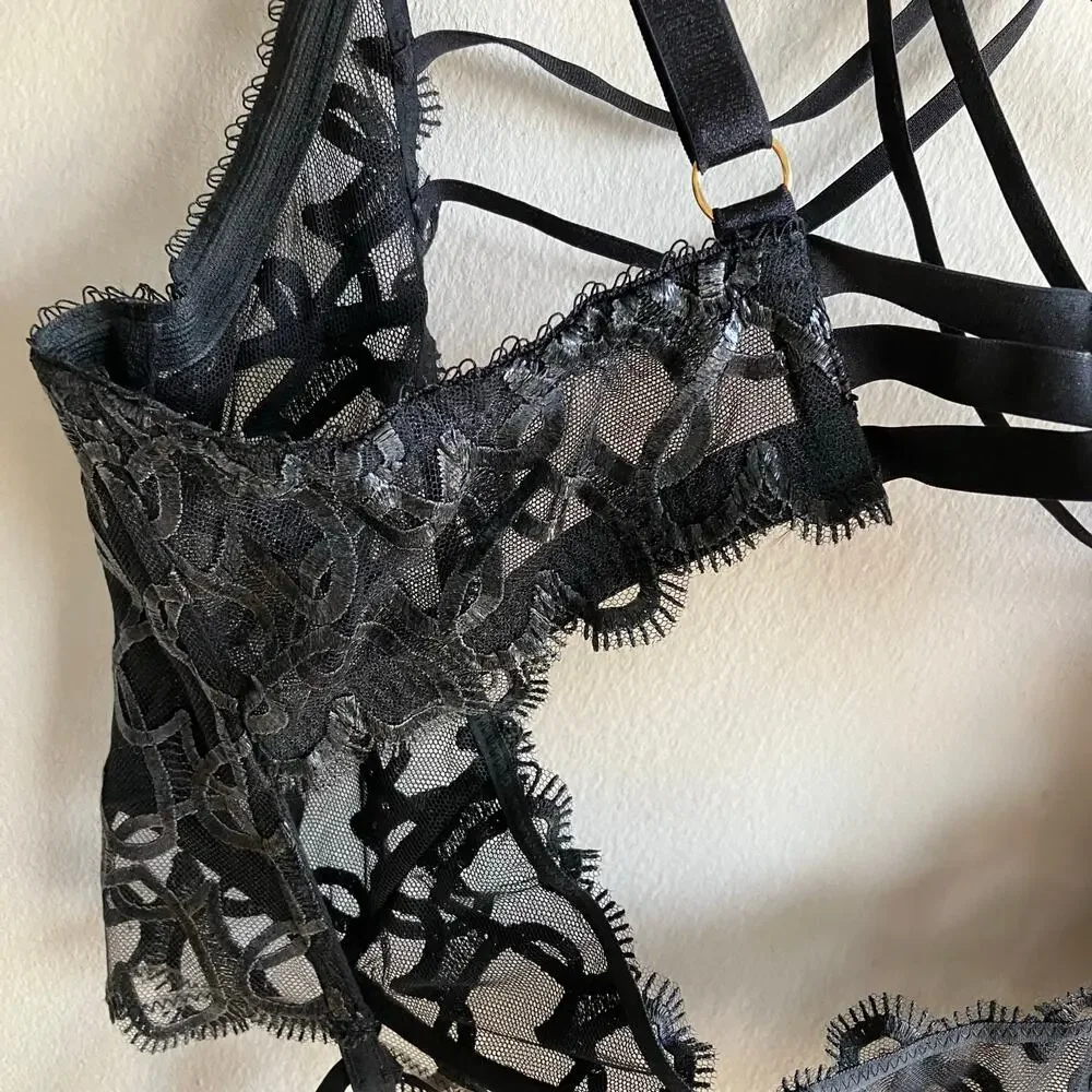 Victoria’s Secret Very Sexy Shimmer Heart Open Cup Strappy Playsuit Size XXL New